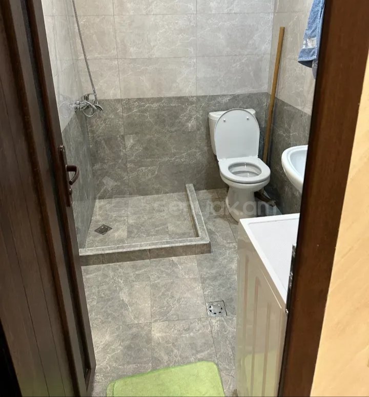 2 Սենյականոց Բնակարան Քարե Շենքում, 40քմ, 1/1 հարկ, Կապիտալ Վերանորոգված, Կահավորված