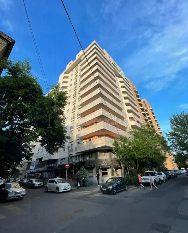 4 Սենյականոց Բնակարան Նորակառույցում, 178քմ, 3/12 հարկ, Կապիտալ Վերանորոգված