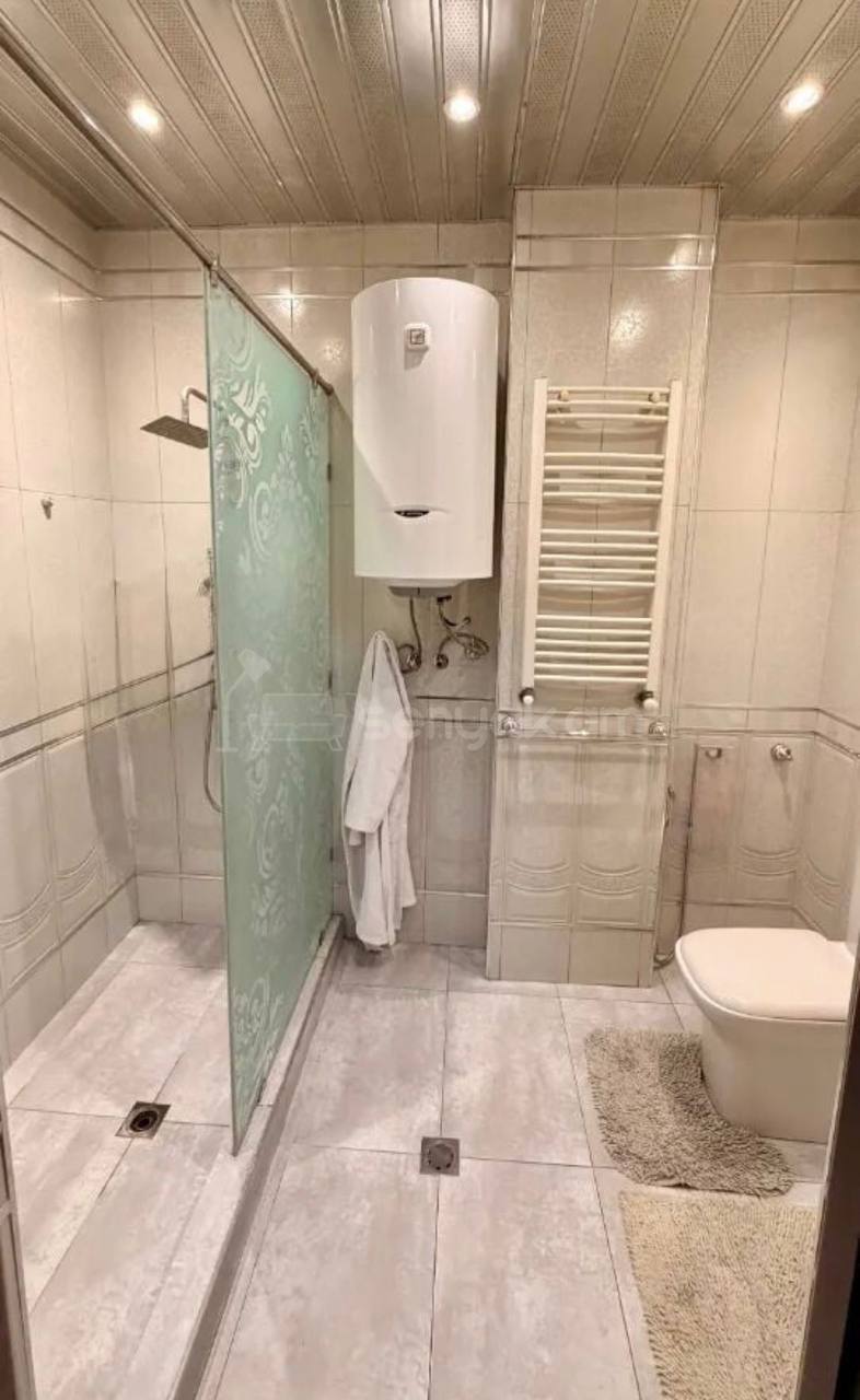 4 Սենյականոց Բնակարան, 130քմ, 3/10 հարկ, Կապիտալ Վերանորոգված