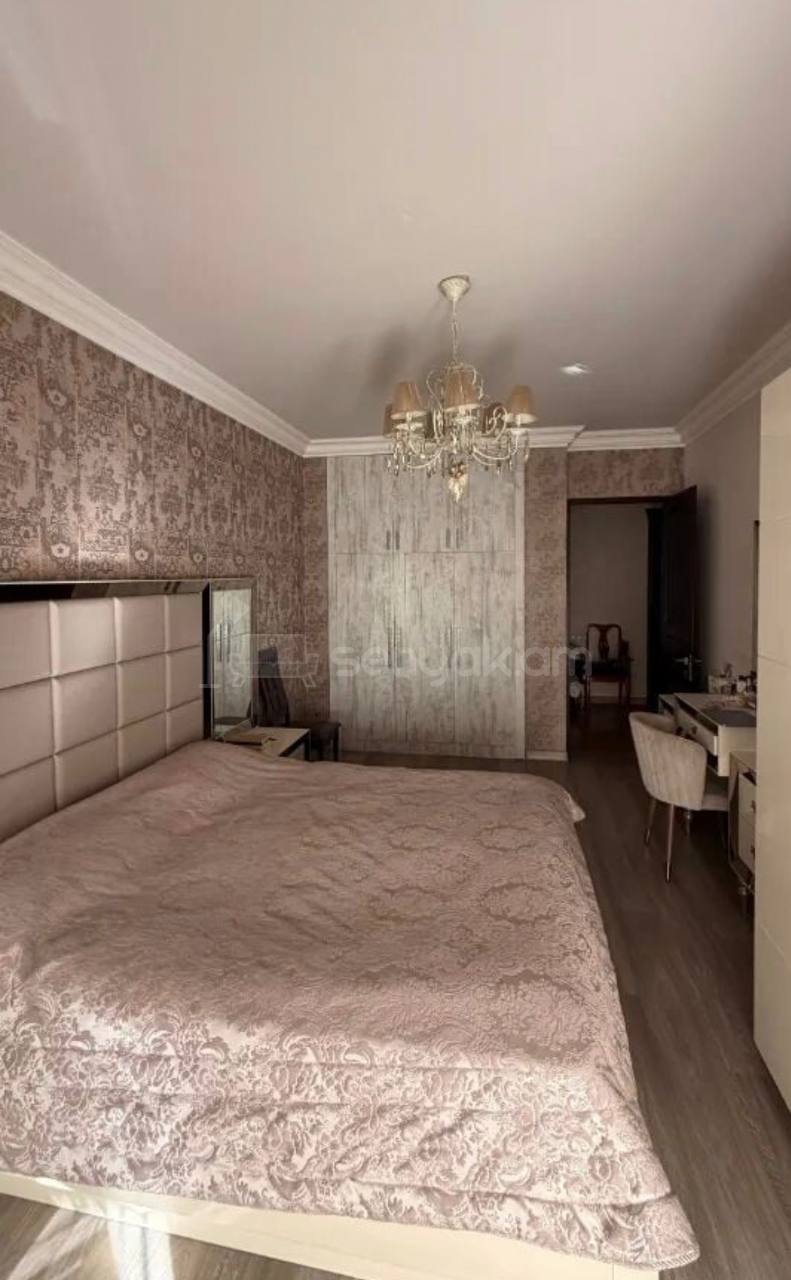 4 Սենյականոց Բնակարան, 130քմ, 3/10 հարկ, Կապիտալ Վերանորոգված