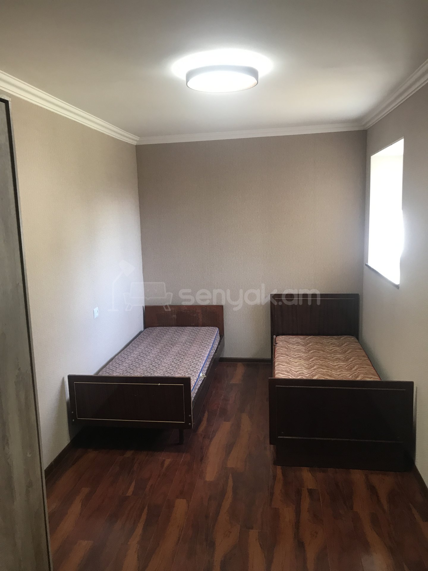 3 Սենյականոց Սեփական Տուն, 57քմ, Կապիտալ Վերանորոգված, Մասամբ Կահավորված