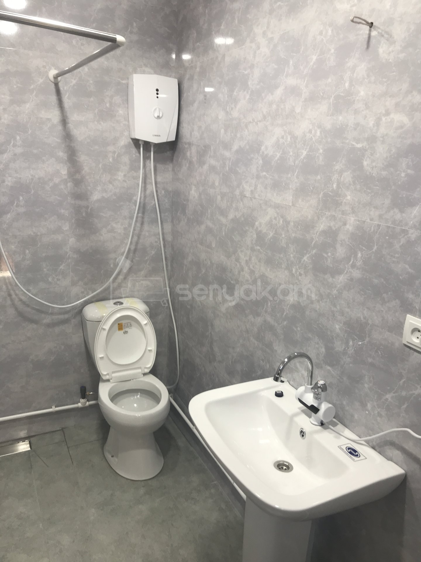 3 Սենյականոց Սեփական Տուն, 57քմ, Կապիտալ Վերանորոգված, Մասամբ Կահավորված