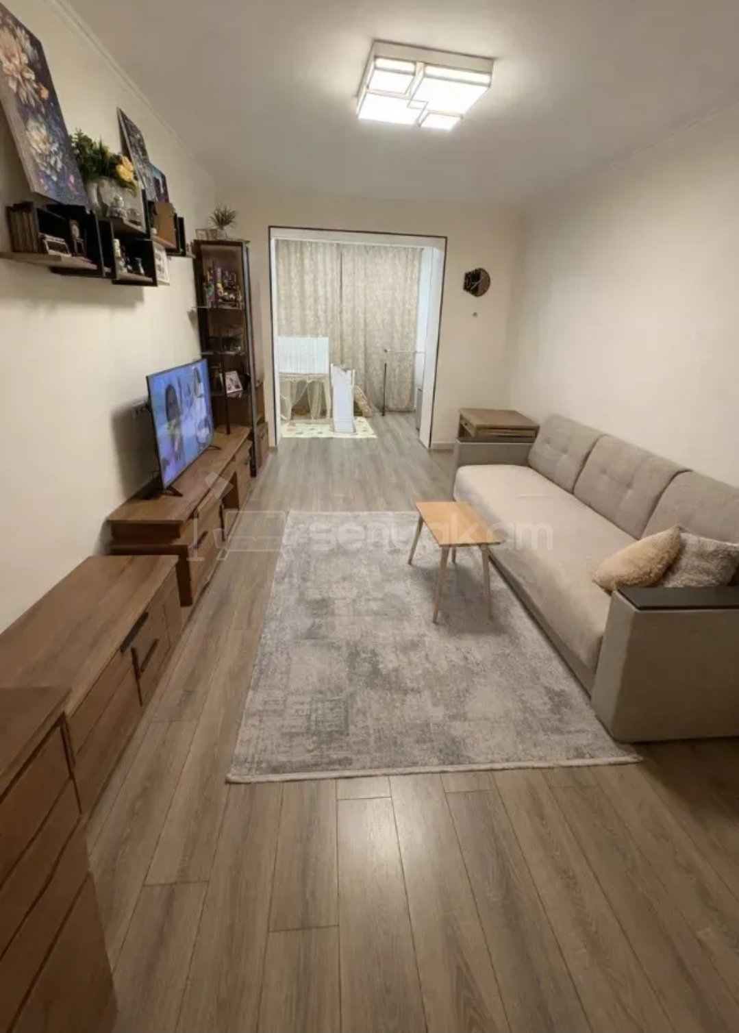 4 Սենյականոց Բնակարան Քարե Շենքում, 120քմ, 1/5 հարկ, Կապիտալ Վերանորոգված