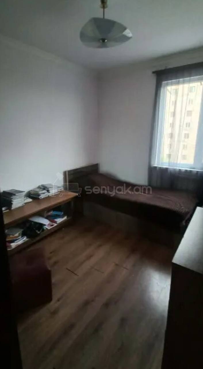 4 Սենյականոց Բնակարան, 92քմ, 3/9 հարկ, Կոսմետիկ Վերանորոգված, Կահավորված, Արևկող