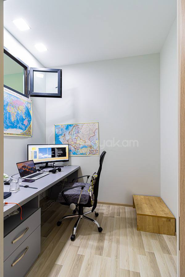 4 Սենյականոց Բնակարան Նորակառույցում, 112քմ, 1/4 հարկ, Կապիտալ Վերանորոգված