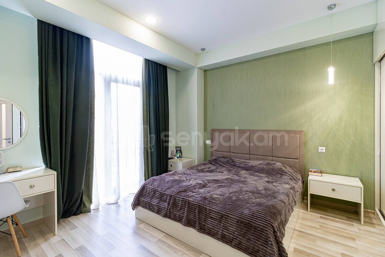 4 Սենյականոց Բնակարան Նորակառույցում, 112քմ, 1/4 հարկ, Կապիտալ Վերանորոգված