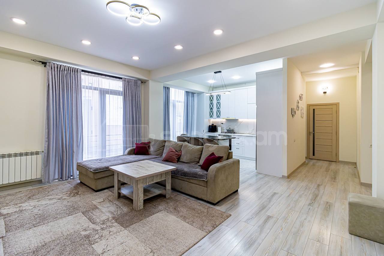 4 Սենյականոց Բնակարան Նորակառույցում, 112քմ, 1/4 հարկ, Կապիտալ Վերանորոգված