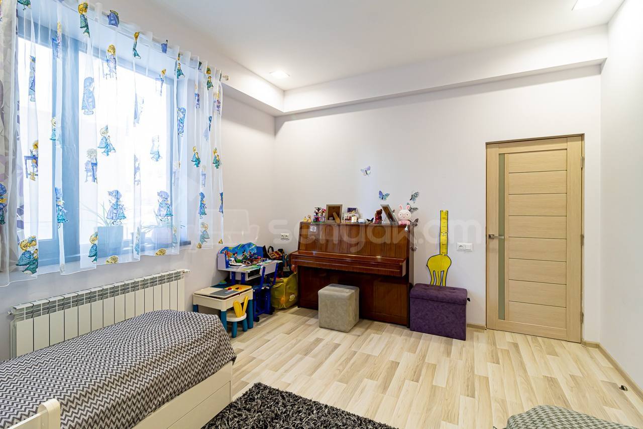 4 Սենյականոց Բնակարան Նորակառույցում, 112քմ, 1/4 հարկ, Կապիտալ Վերանորոգված