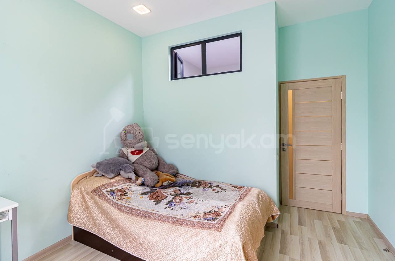 4 Սենյականոց Բնակարան Նորակառույցում, 112քմ, 1/4 հարկ, Կապիտալ Վերանորոգված