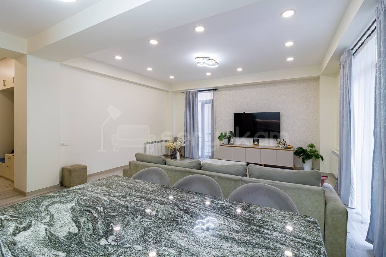 4 Սենյականոց Բնակարան Նորակառույցում, 112քմ, 1/4 հարկ, Կապիտալ Վերանորոգված