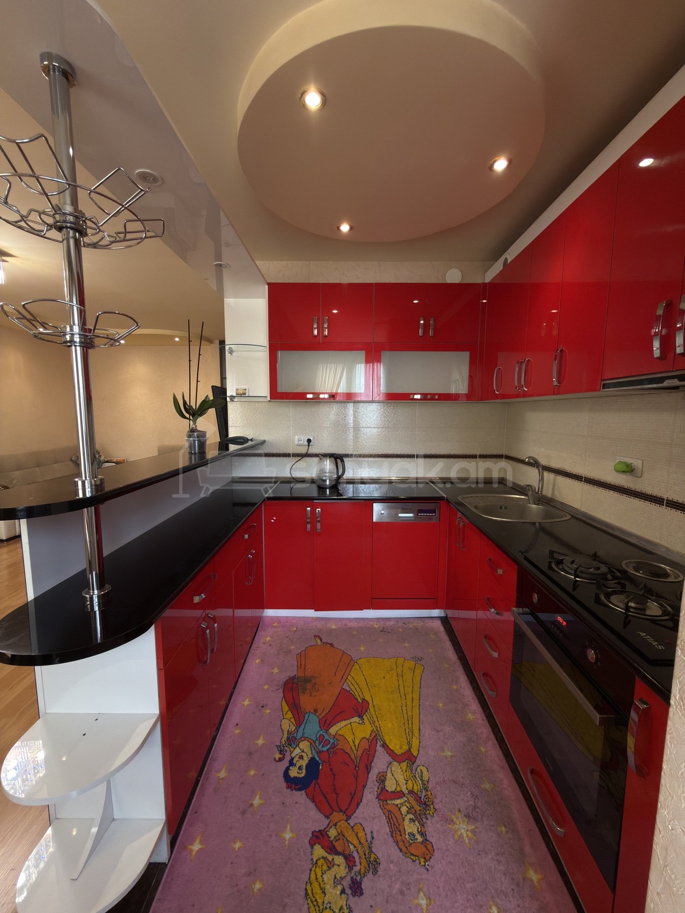 3 Սենյականոց Բնակարան, 62քմ, 2/12 հարկ, Կապիտալ Վերանորոգված