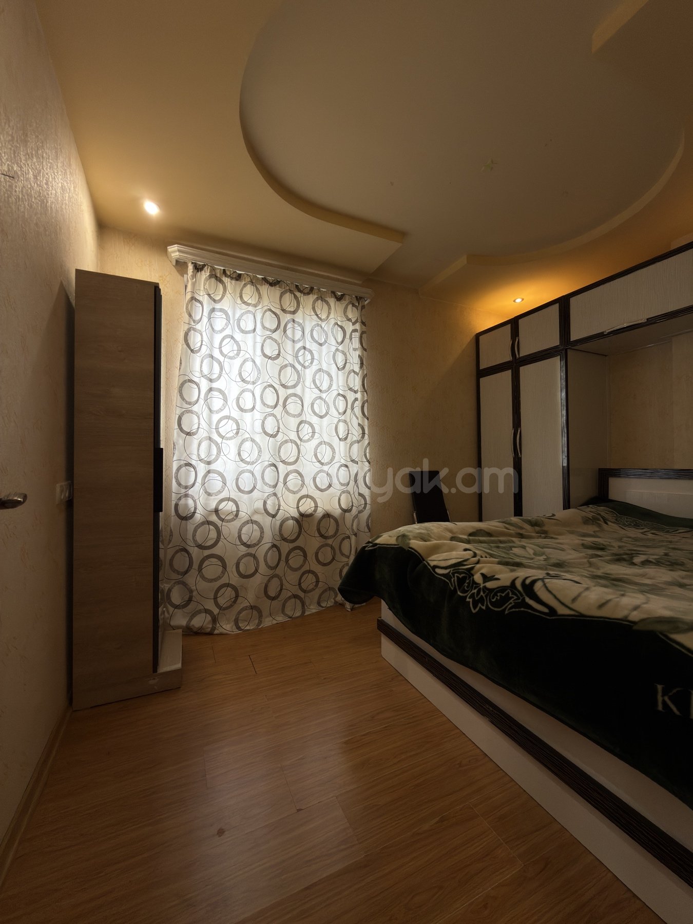 3 Սենյականոց Բնակարան, 62քմ, 2/12 հարկ, Կապիտալ Վերանորոգված