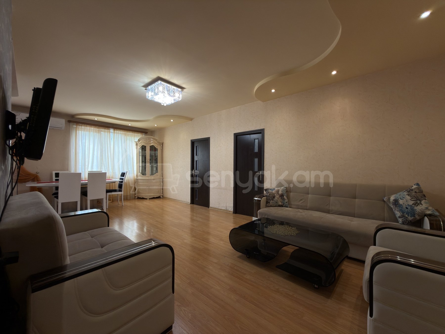 3 Սենյականոց Բնակարան, 62քմ, 2/12 հարկ, Կապիտալ Վերանորոգված