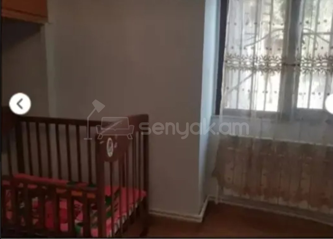 2 Սենյականոց Բնակարան Քարե Շենքում, 60քմ, 1/4 հարկ, Նորմալ Վիճակում, Կահավորված, Արևկող