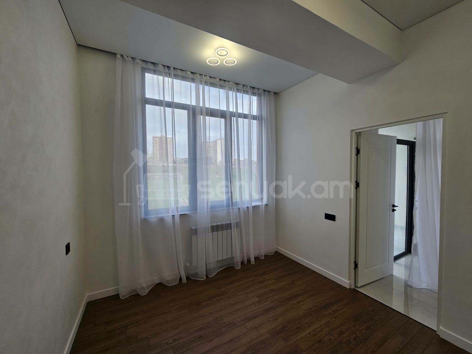 3 Սենյականոց Բնակարան Նորակառույցում, 56քմ, 4/7 հարկ, Կապիտալ Վերանորոգված