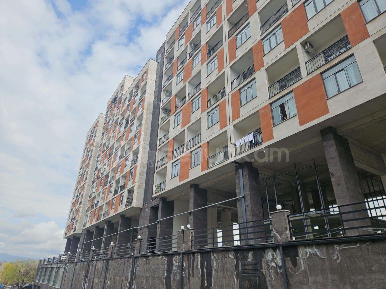 3 Սենյականոց Բնակարան Նորակառույցում, 56քմ, 4/7 հարկ, Կապիտալ Վերանորոգված