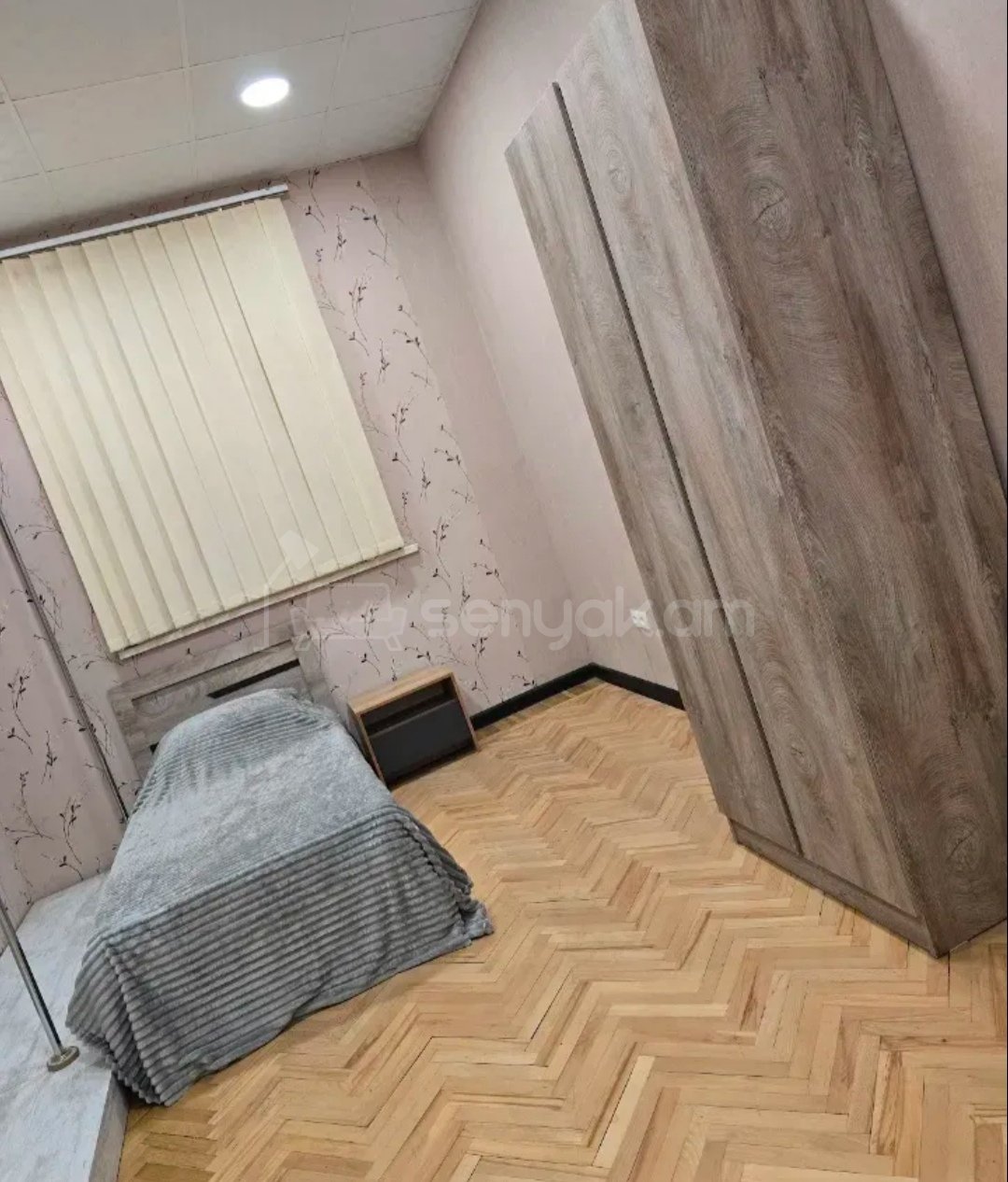 3 Սենյականոց Բնակարան Քարե Շենքում, 100քմ, 1/5 հարկ, Կապիտալ Վերանորոգված