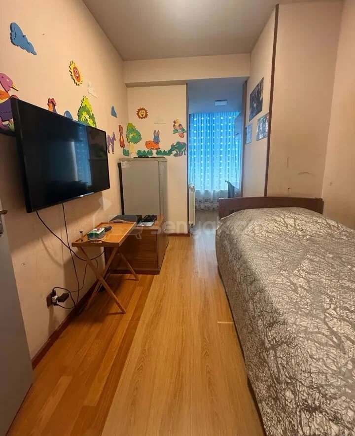 3 Սենյականոց Բնակարան Քարե Շենքում, 68քմ, 5/5 հարկ, Նորմալ Վիճակում