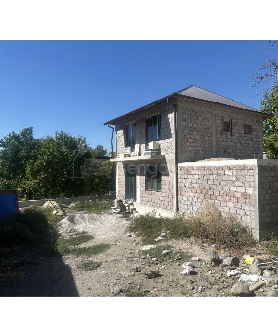 5 Սենյականոց Սեփական Տուն, 116քմ, Նորմալ Վիճակում, Ավտոտնակով