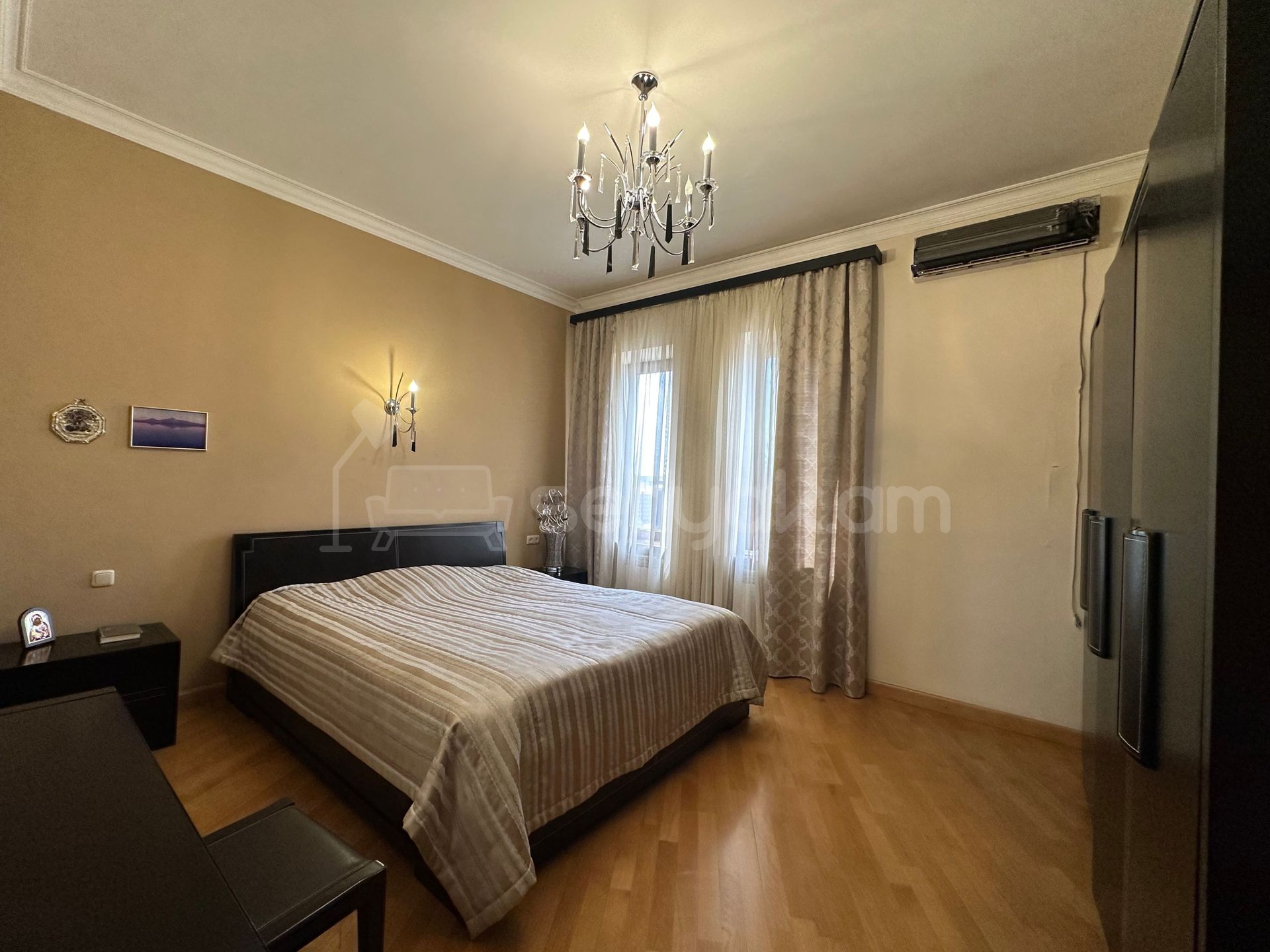 8 Սենյականոց Շքեղ Առանձնատուն, 660քմ, Ավտոտնակով