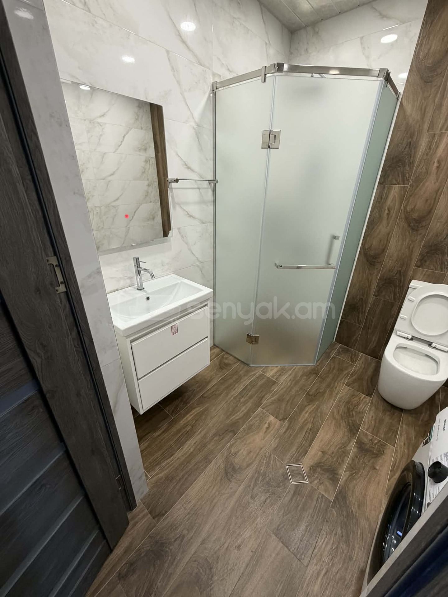 2 Սենյականոց Բնակարան Նորակառույցում, 55քմ, 13/15 հարկ, Կապիտալ Վերանորոգված, Կահավորված, Արևկող