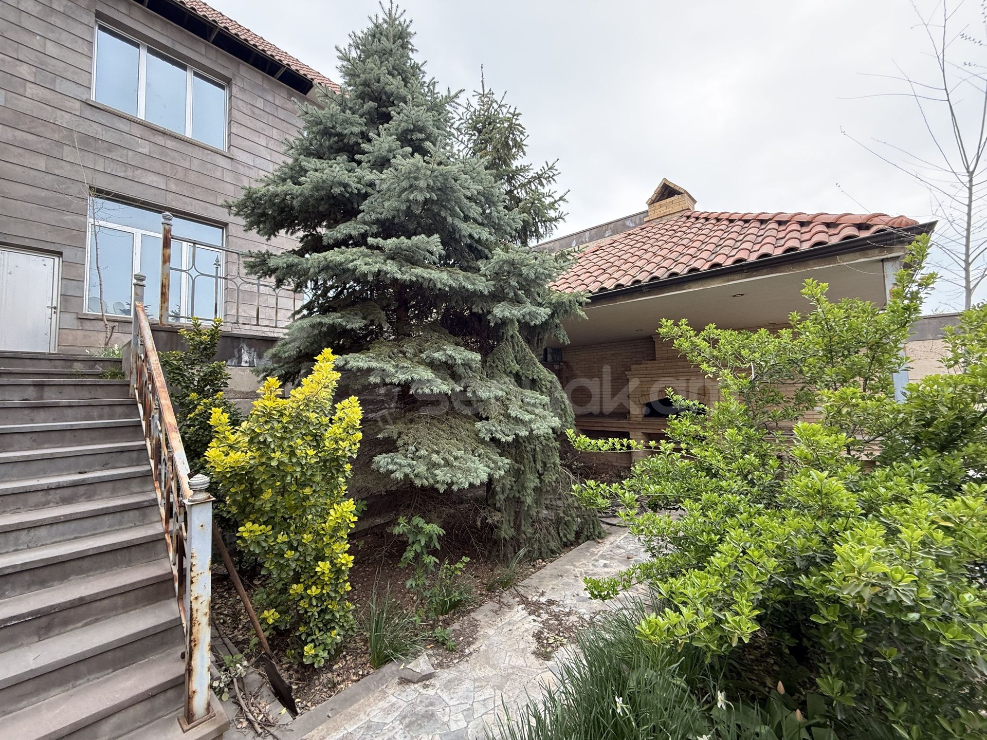 6 Սենյականոց Սեփական Տուն, 739քմ, Կապիտալ Վերանորոգված, Ավտոտնակով