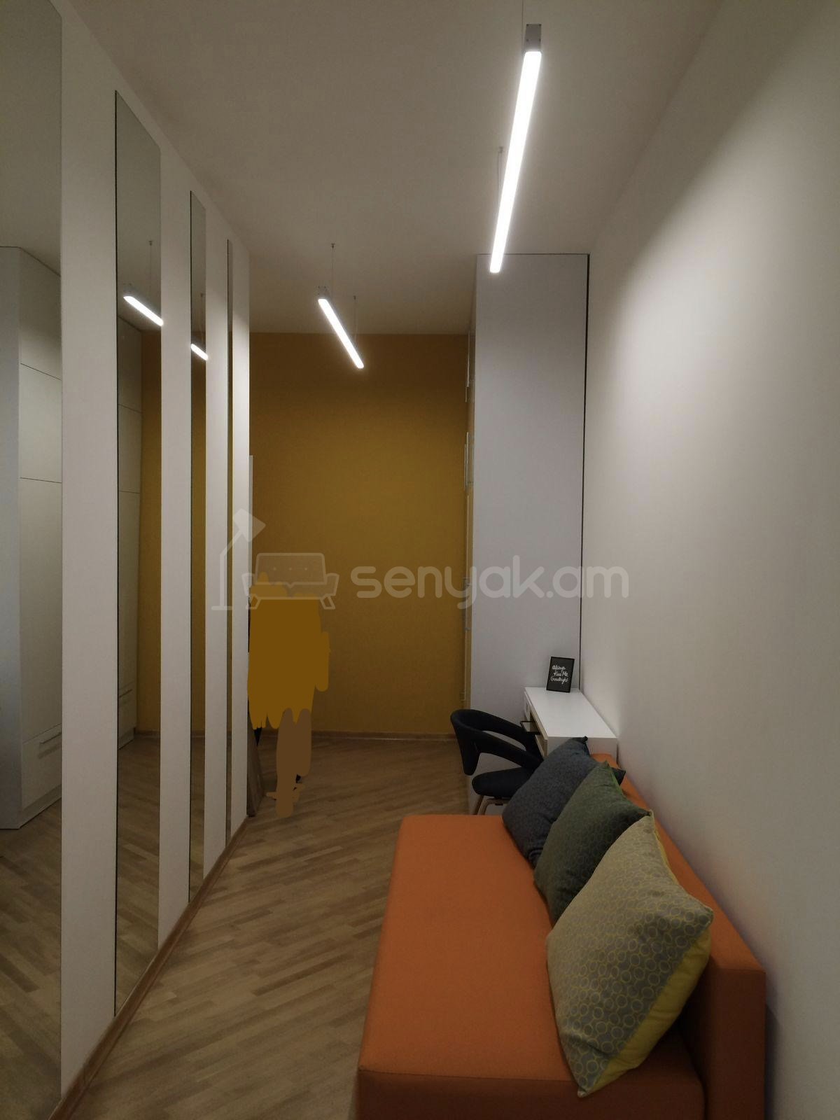 1 Սենյականոց Բնակարան Քարե Շենքում, 68քմ, 2/5 հարկ, Դիզայներական Վերանորոգված, Կահավորված, Արևկող