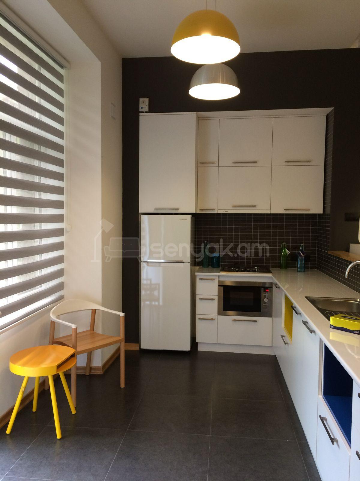 1 Սենյականոց Բնակարան Քարե Շենքում, 68քմ, 2/5 հարկ, Դիզայներական Վերանորոգված, Կահավորված, Արևկող