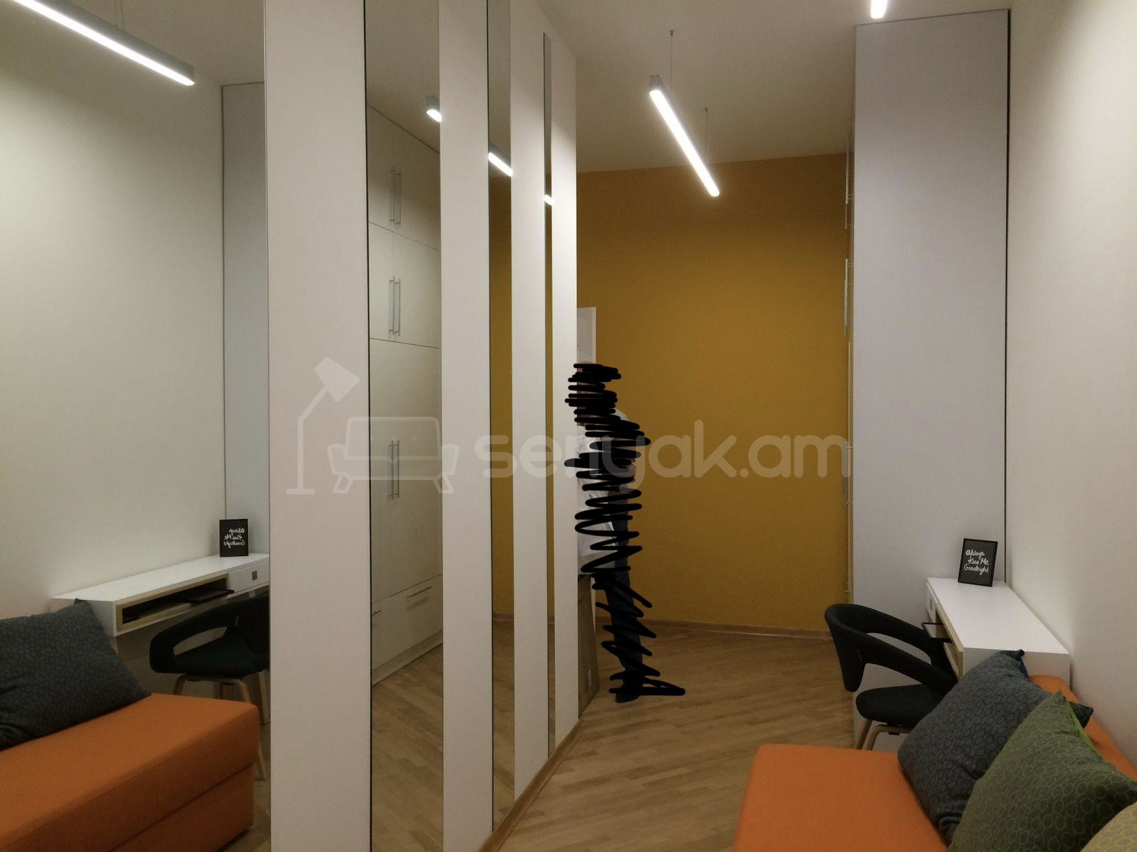 1 Սենյականոց Բնակարան Քարե Շենքում, 68քմ, 2/5 հարկ, Դիզայներական Վերանորոգված, Կահավորված, Արևկող