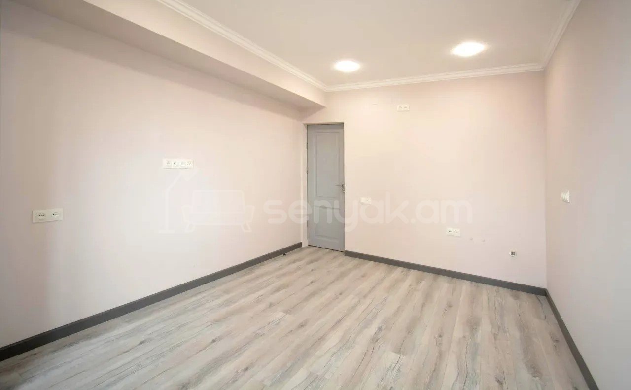 3 Սենյականոց Բնակարան, 88քմ, 3/14 հարկ, Կապիտալ Վերանորոգված