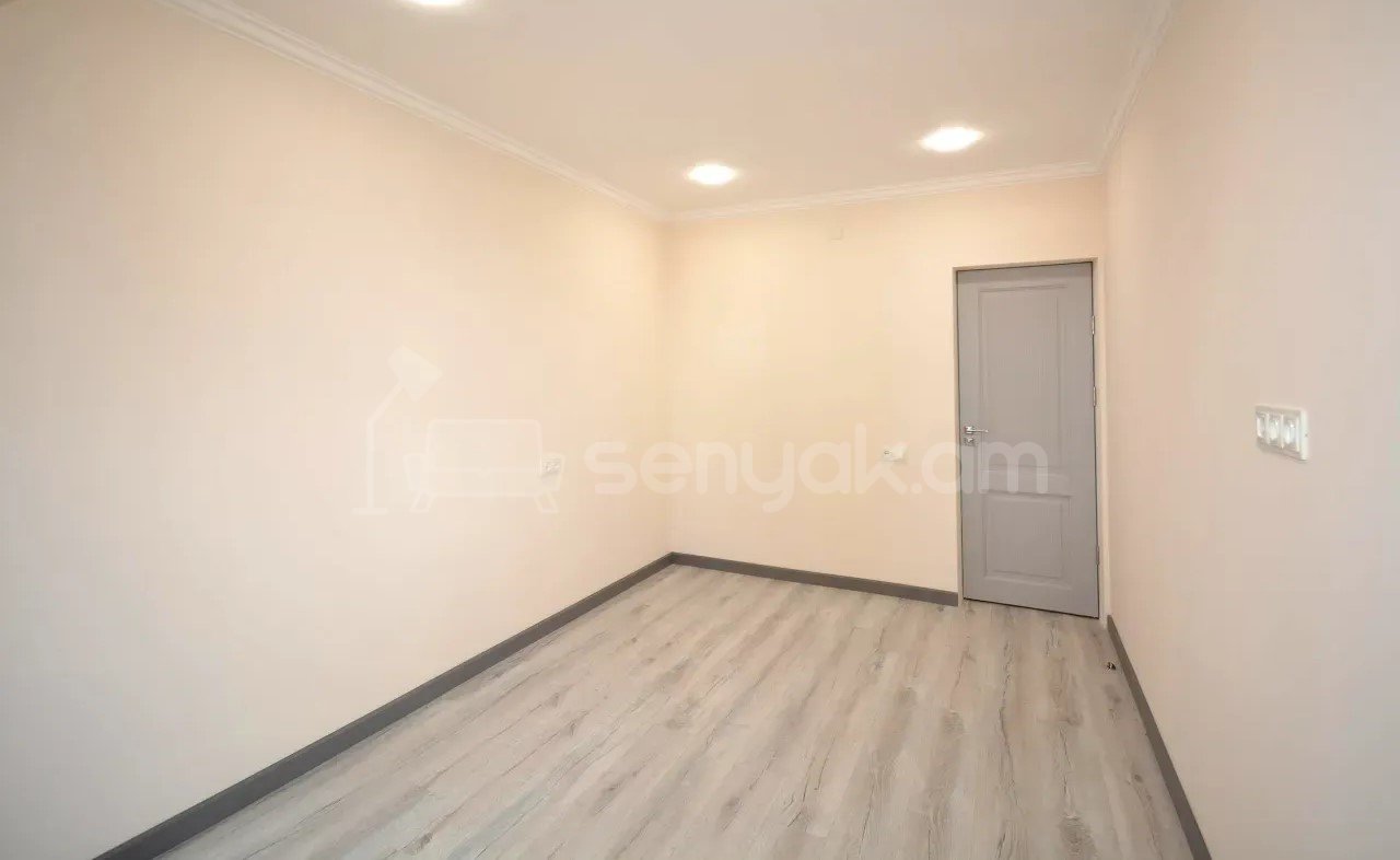 3 Սենյականոց Բնակարան, 88քմ, 3/14 հարկ, Կապիտալ Վերանորոգված