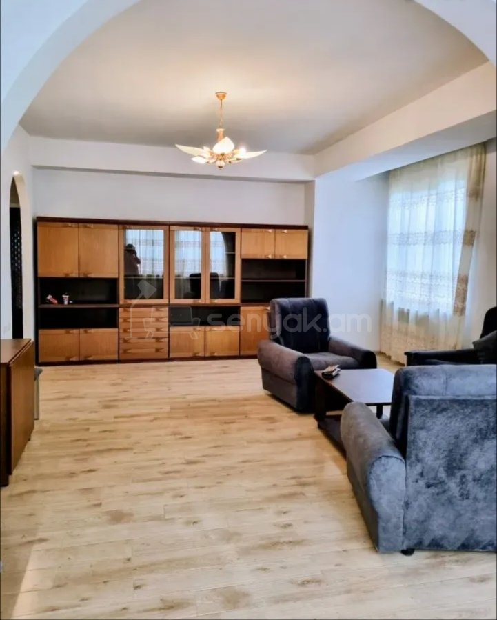 2 Սենյականոց Բնակարան, 70քմ, 10/14 հարկ, Նորմալ Վիճակում, Կահավորված