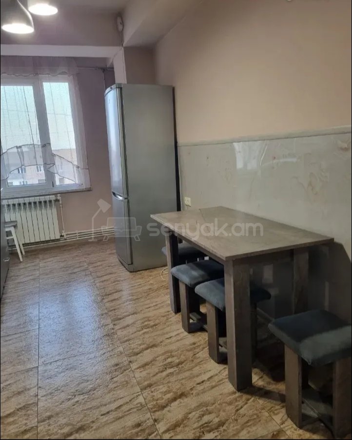 2 Սենյականոց Բնակարան, 70քմ, 10/14 հարկ, Նորմալ Վիճակում, Կահավորված