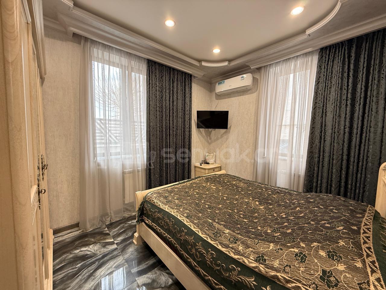 5 Սենյականոց Շքեղ Առանձնատուն, 220քմ, Լողավազանով, Ավտոտնակով