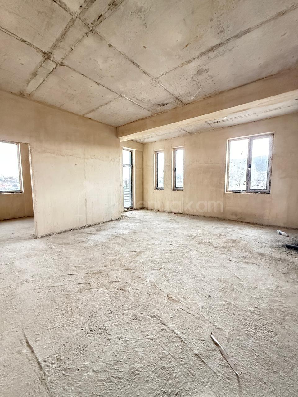 2 Սենյականոց Բնակարան Նորակառույցում, 63քմ, 2/4 հարկ, Զրոյական Վիճակում