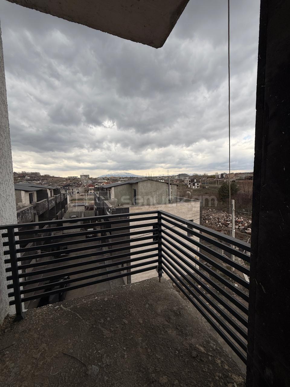 2 Սենյականոց Բնակարան Նորակառույցում, 63քմ, 2/4 հարկ, Զրոյական Վիճակում