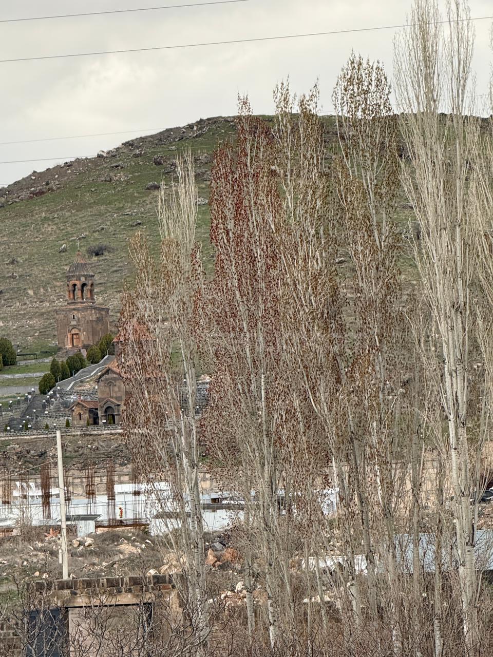 5 Սենյականոց Բնակարան, 251քմ, 3/3 հարկ, Զրոյական Վիճակում