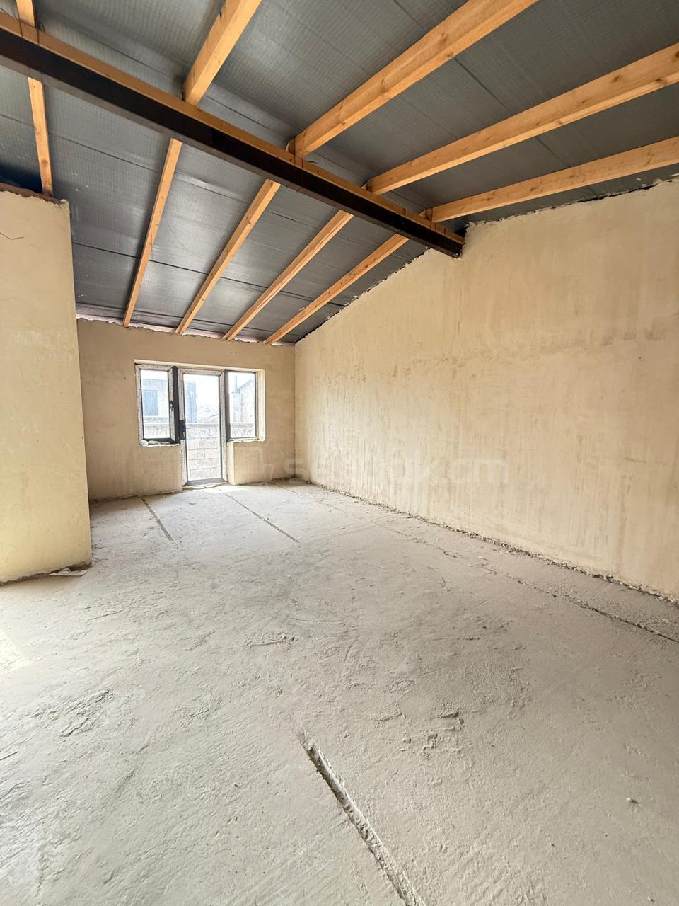 5 Սենյականոց Բնակարան, 251քմ, 3/3 հարկ, Զրոյական Վիճակում