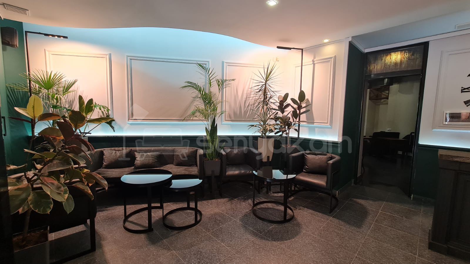 Առևտրի Տարածք, 400քմ, Կապիտալ Վերանորոգված