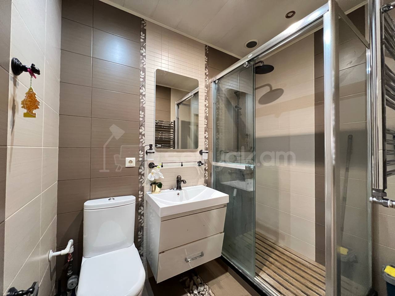 3 Սենյականոց Բնակարան Նորակառույցում, 130քմ, 3/10 հարկ, Կապիտալ Վերանորոգված, Կահավորված, Արևկող