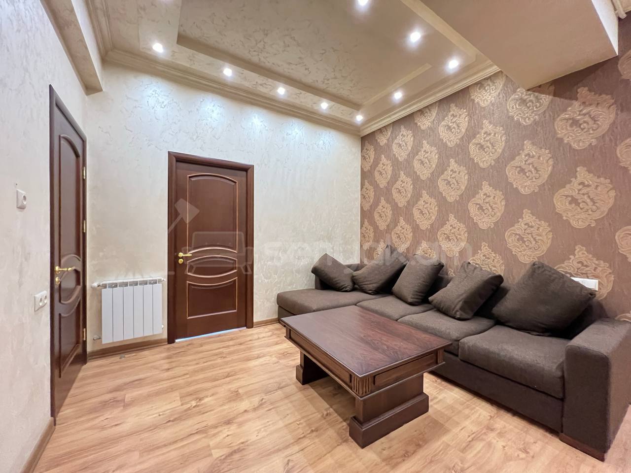 3 Սենյականոց Բնակարան Նորակառույցում, 130քմ, 3/10 հարկ, Կապիտալ Վերանորոգված, Կահավորված, Արևկող