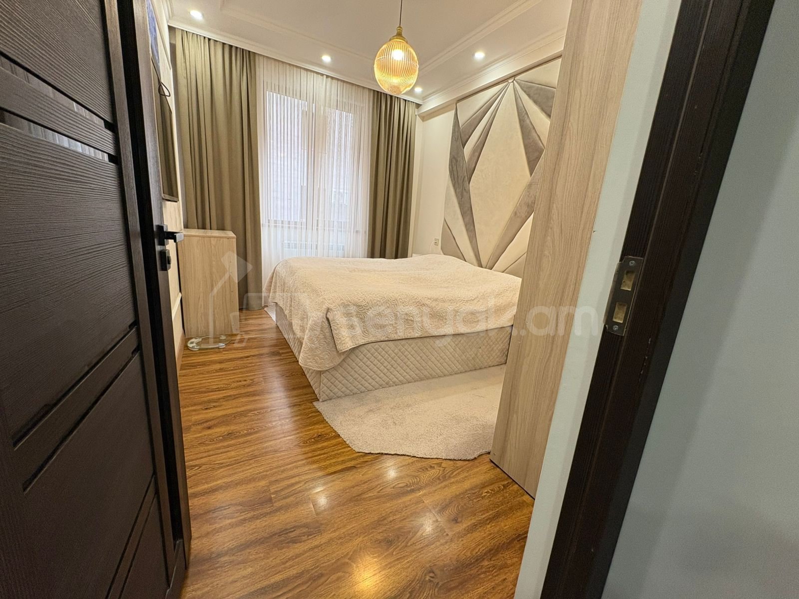 3 Սենյականոց Բնակարան Նորակառույցում, 75քմ, 2/5 հարկ, Կապիտալ Վերանորոգված