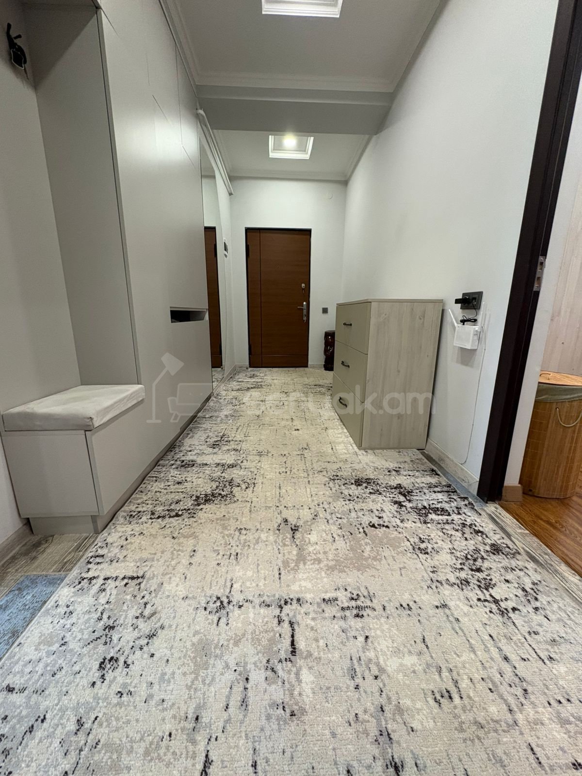 3 Սենյականոց Բնակարան Նորակառույցում, 75քմ, 2/5 հարկ, Կապիտալ Վերանորոգված