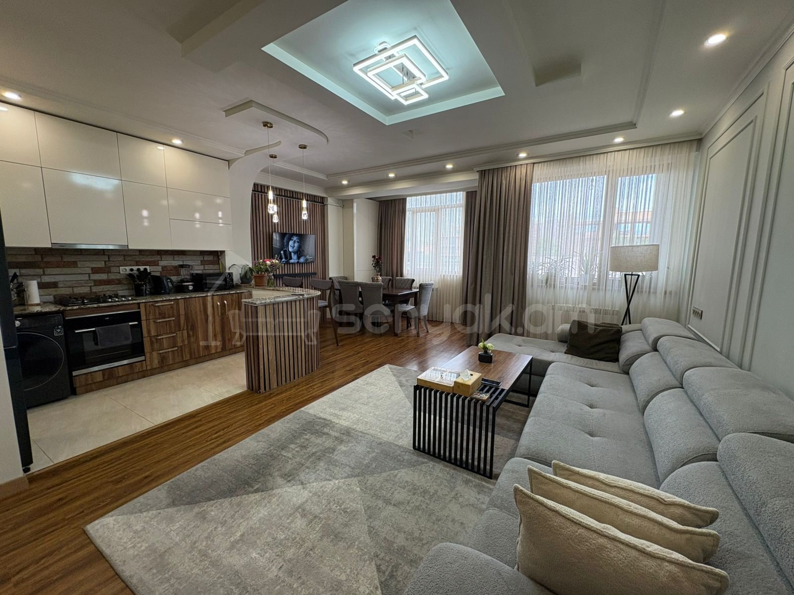 3 Սենյականոց Բնակարան Նորակառույցում, 75քմ, 2/5 հարկ, Կապիտալ Վերանորոգված