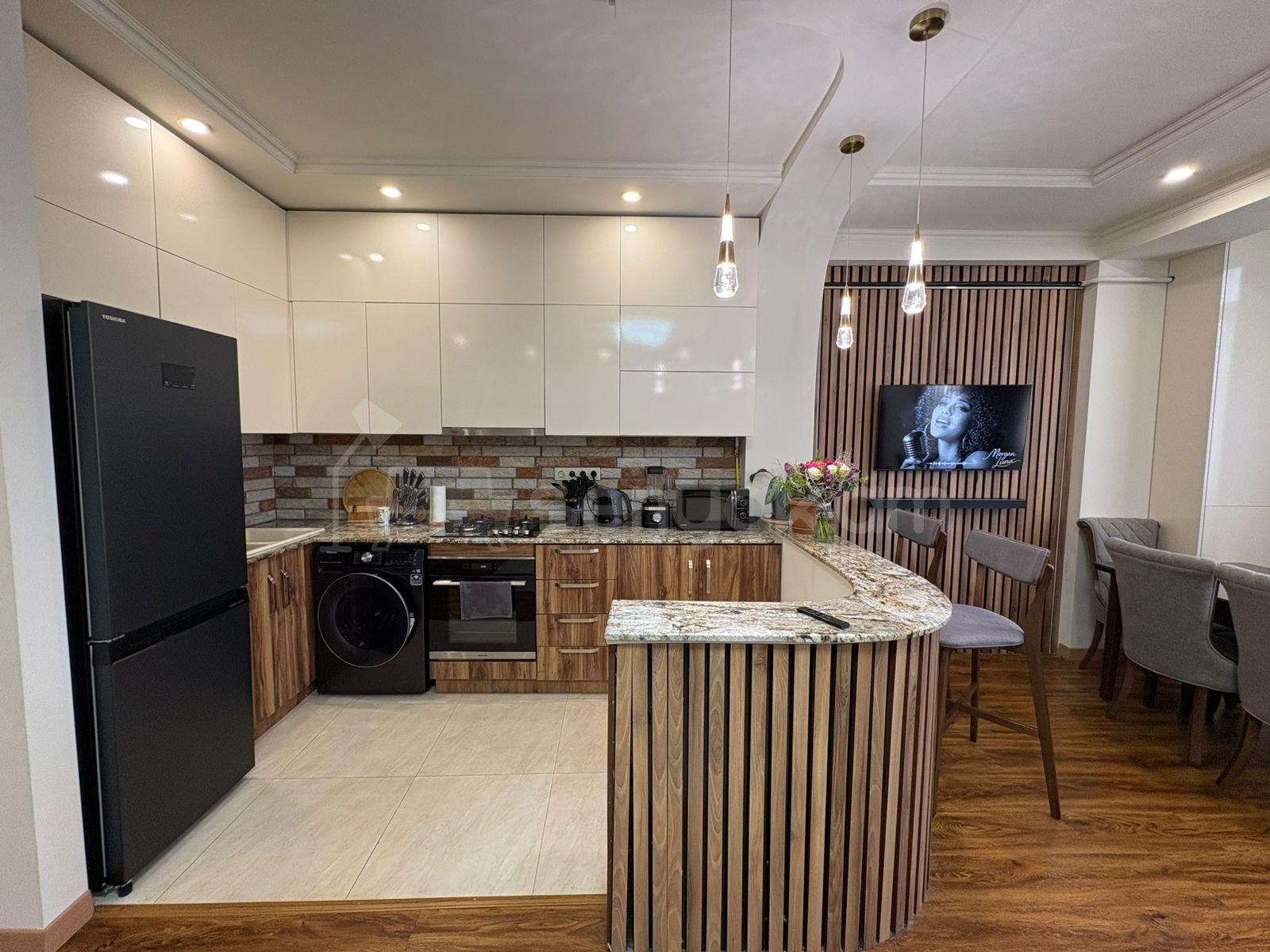 3 Սենյականոց Բնակարան Նորակառույցում, 75քմ, 2/5 հարկ, Կապիտալ Վերանորոգված