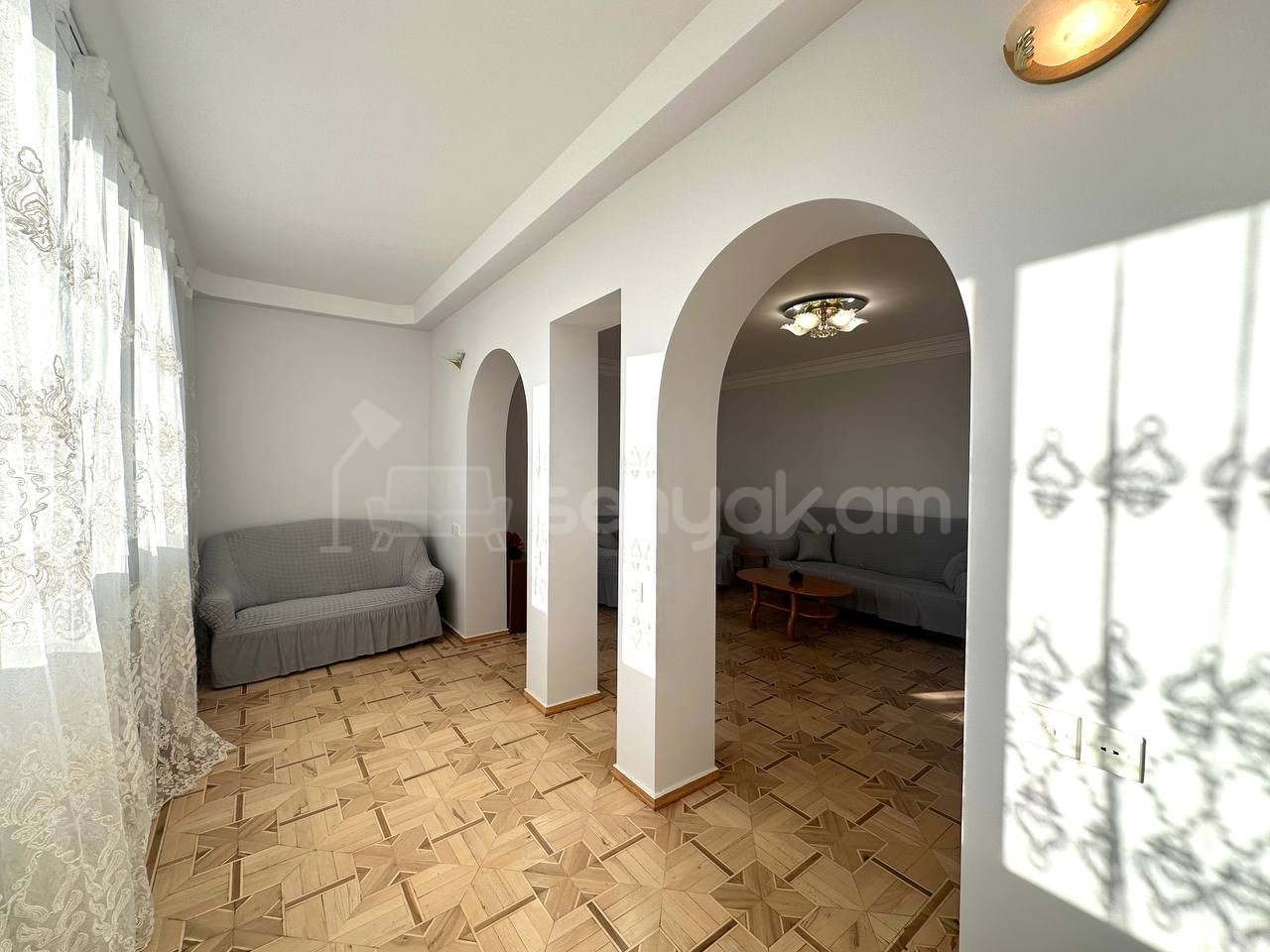 4 Սենյականոց Բնակարան, 126քմ, 5/12 հարկ, Կապիտալ Վերանորոգված, Մասամբ Կահավորված, Արևկող