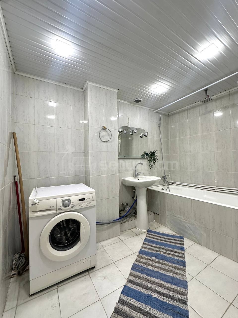 4 Սենյականոց Բնակարան, 126քմ, 5/12 հարկ, Կապիտալ Վերանորոգված, Մասամբ Կահավորված, Արևկող