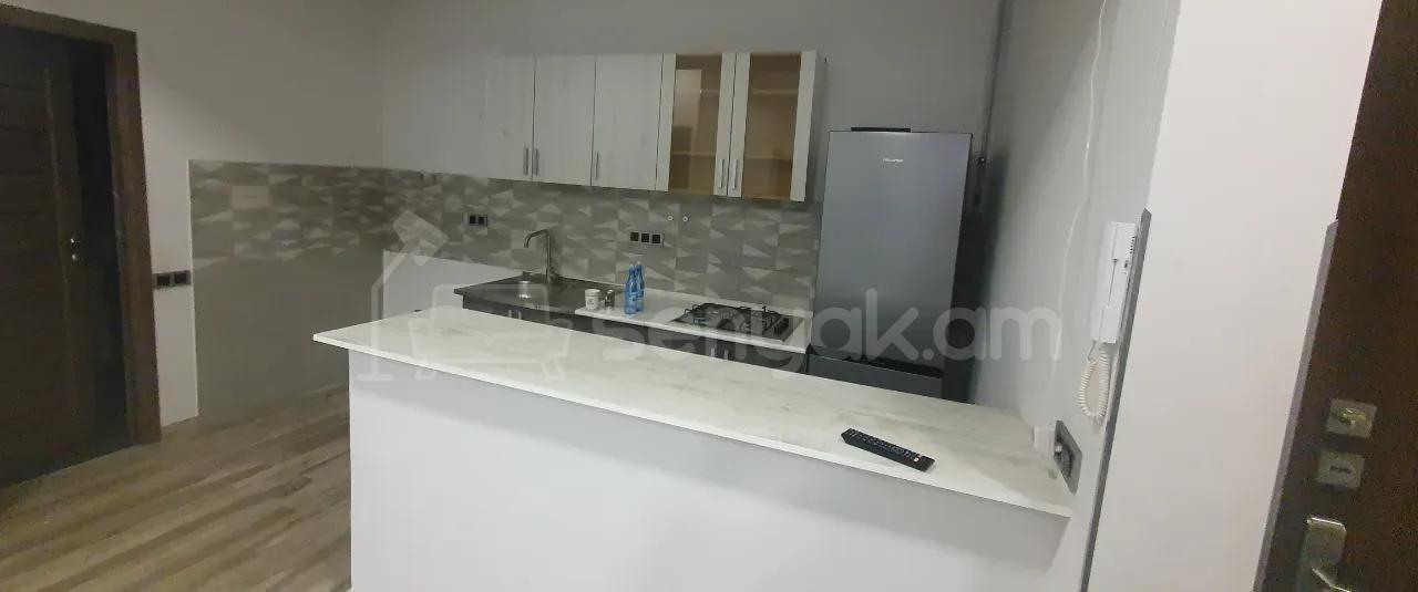 3 Սենյականոց Բնակարան Նորակառույցում, 72քմ, 6/12 հարկ, Կապիտալ Վերանորոգված, Կահավորված, Արևկող