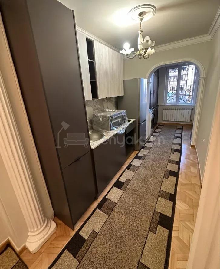 2 Սենյականոց Բնակարան, 60քմ, 2/9 հարկ, Կապիտալ Վերանորոգված, Կահավորված, Արևկող