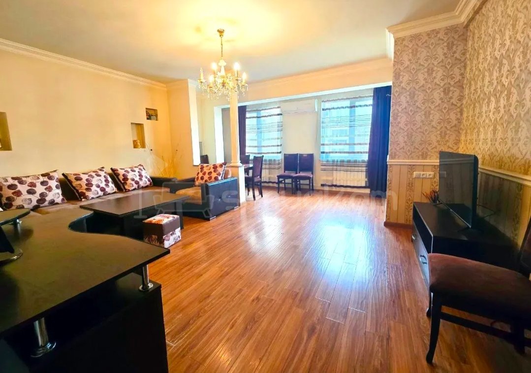 3 Սենյականոց Բնակարան, 80քմ, 8/9 հարկ, Նորմալ Վիճակում, Կահավորված, Արևկող